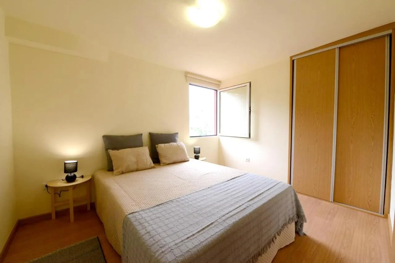 Charming Apartment In Prazeres With Shared Pool 150 M² Campanário 0*,  Portugal